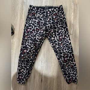 Leopard Print Women’s Leggings - Capris
